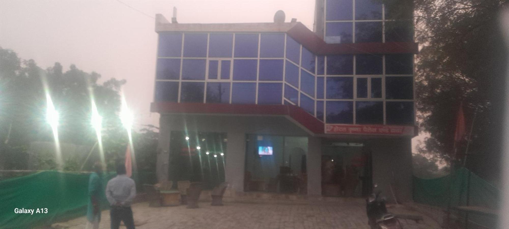 Krishna Hotel آغْرا المظهر الخارجي الصورة